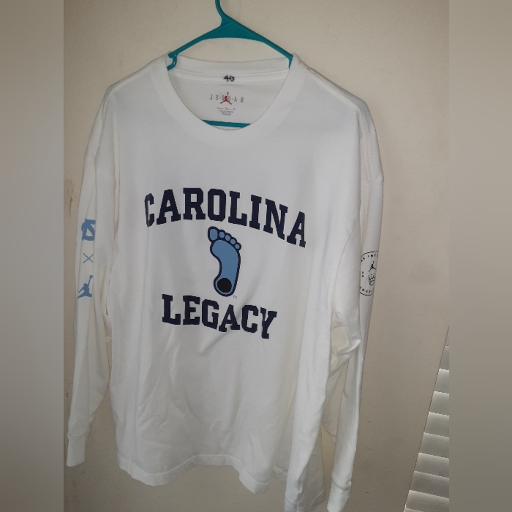 Jordan  2022 Jumpman Invitational Charlotte Carolina Legacy SZ XL Long Sleeves